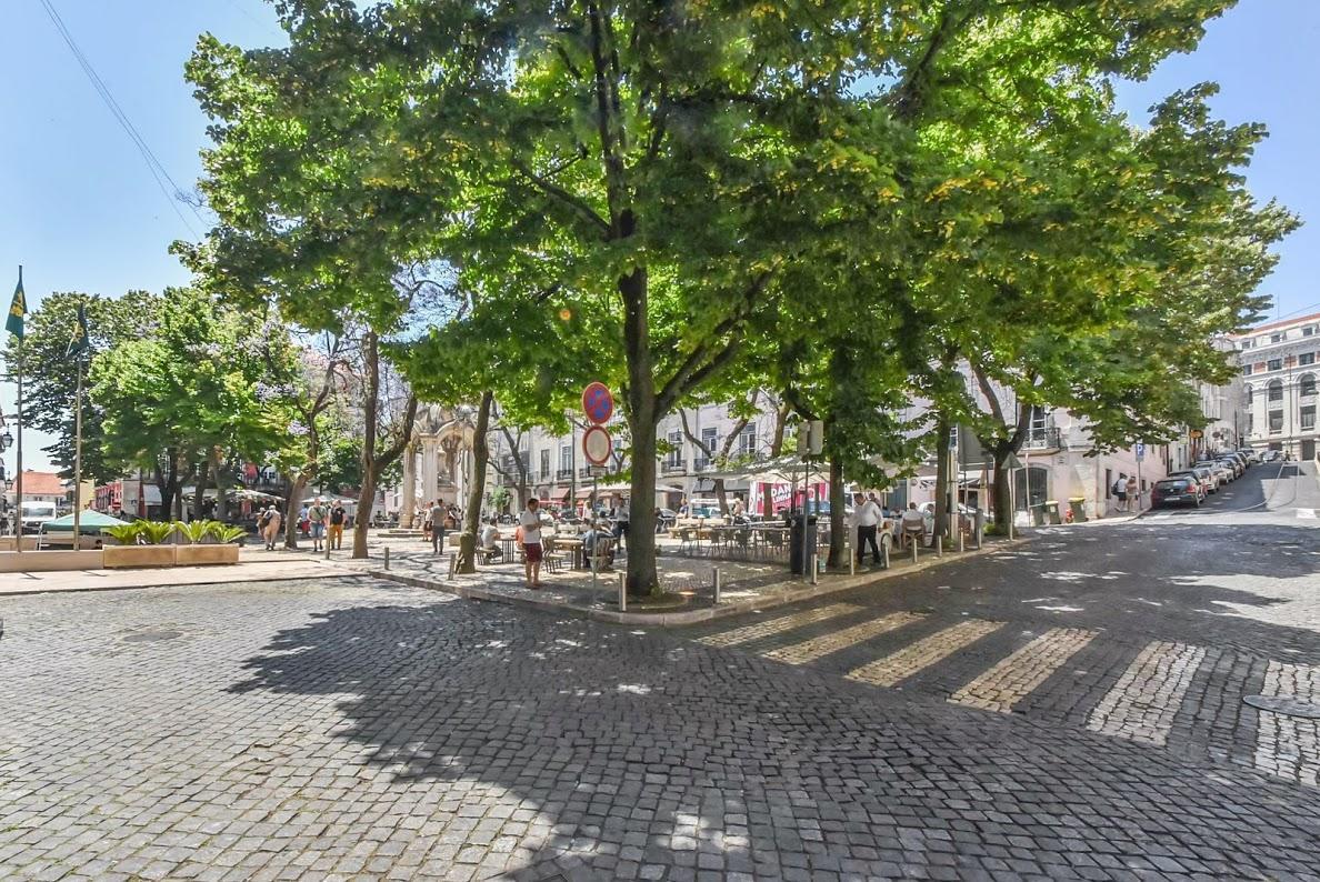 Boutique Apartment Cris Do Carmo Lisbon Bagian luar foto