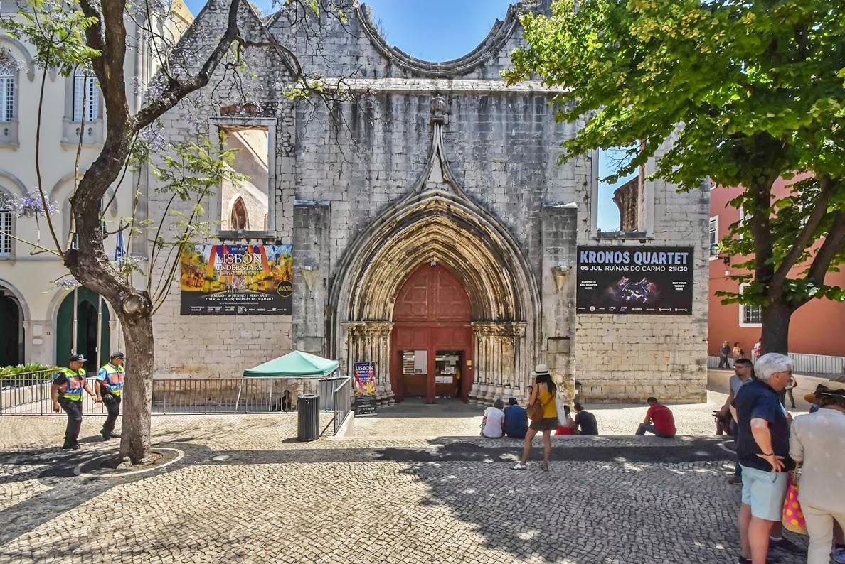 Boutique Apartment Cris Do Carmo Lisbon Bagian luar foto
